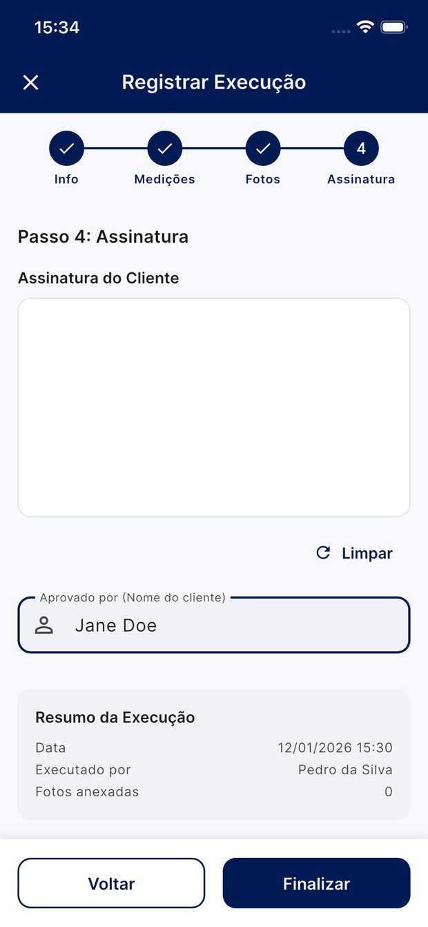 App móvel ManyConnect — passo de assinatura do cliente ao registrar a execução da manutenção